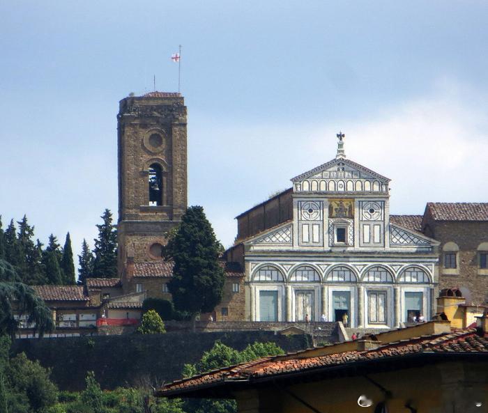 # 罗马式时期艺术  ROMANESQUE # 佛罗伦萨圣米尼亚托大殿  Bas