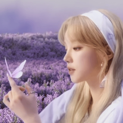 🌙宋雨琦的夏日香梦🌙宋雨琦睡在月亮上 薰衣草花丛中的神明少女…与万物交感 包