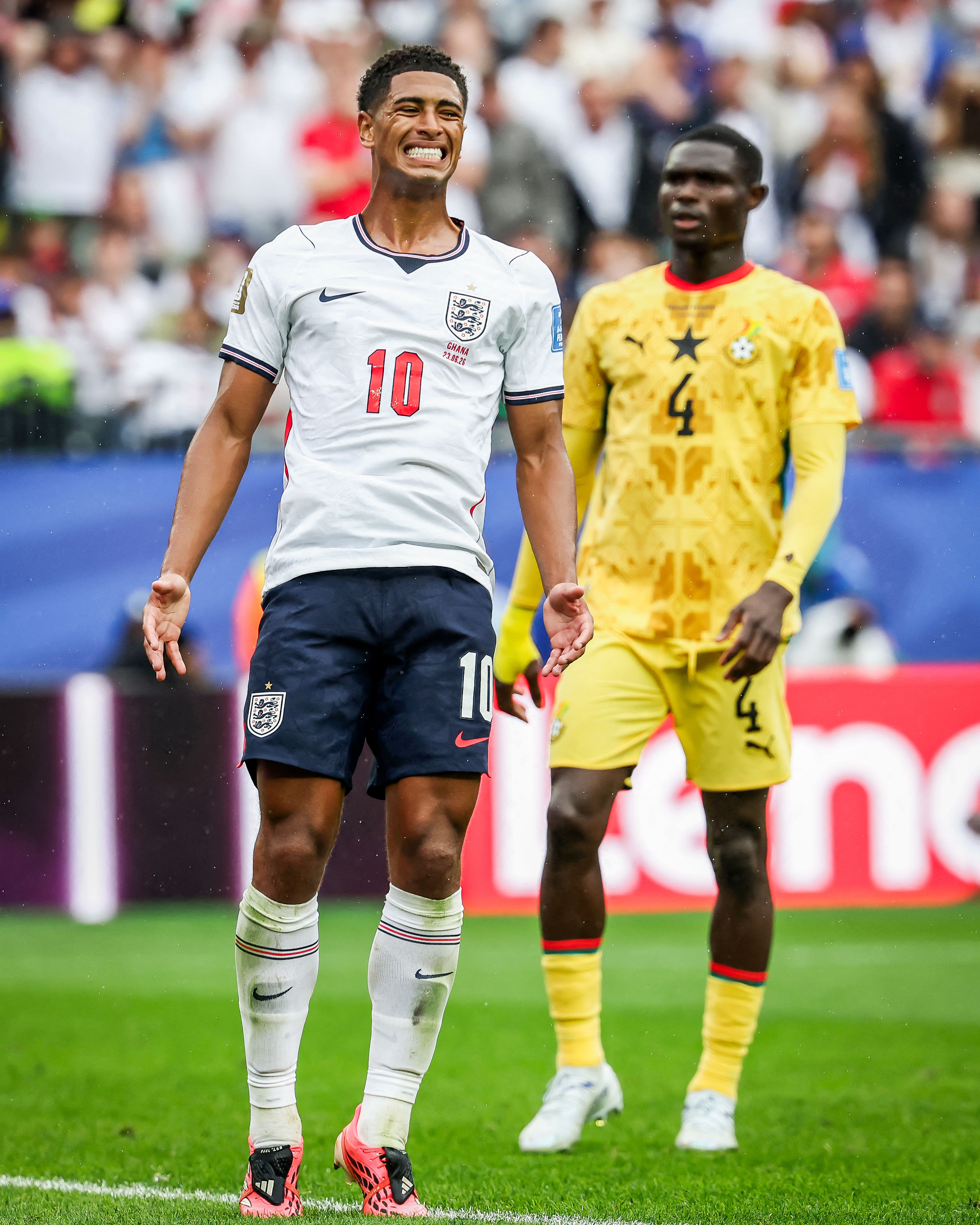 英格兰0比0加纳 一觉醒来，英格兰0-0被加纳逼平，非常庆幸自己没有选择继续熬夜