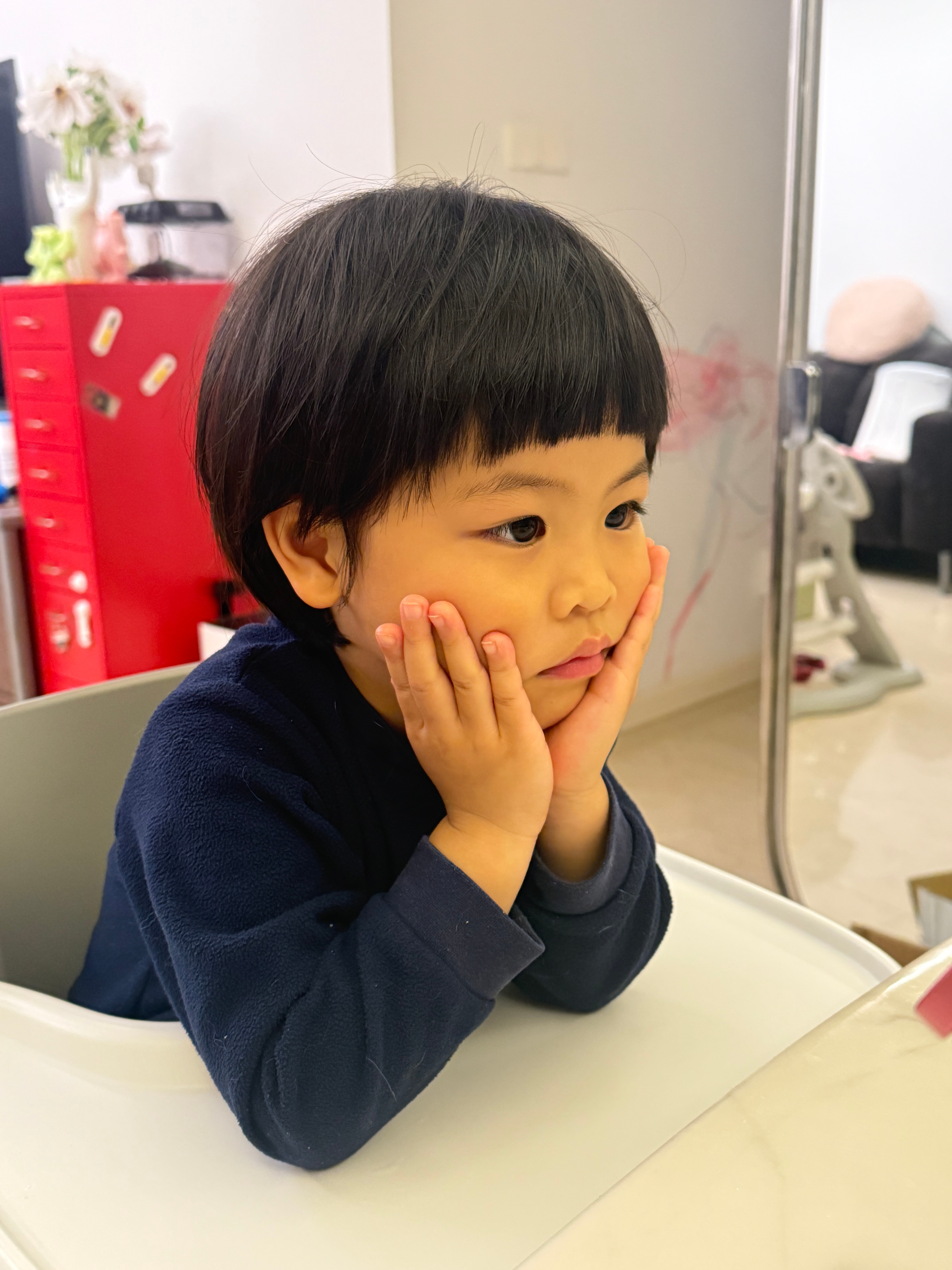 又在看青蛙蟾蜍willpower了说她是蟾蜍，爸爸是青蛙，最好的朋友（呵呵那妈妈