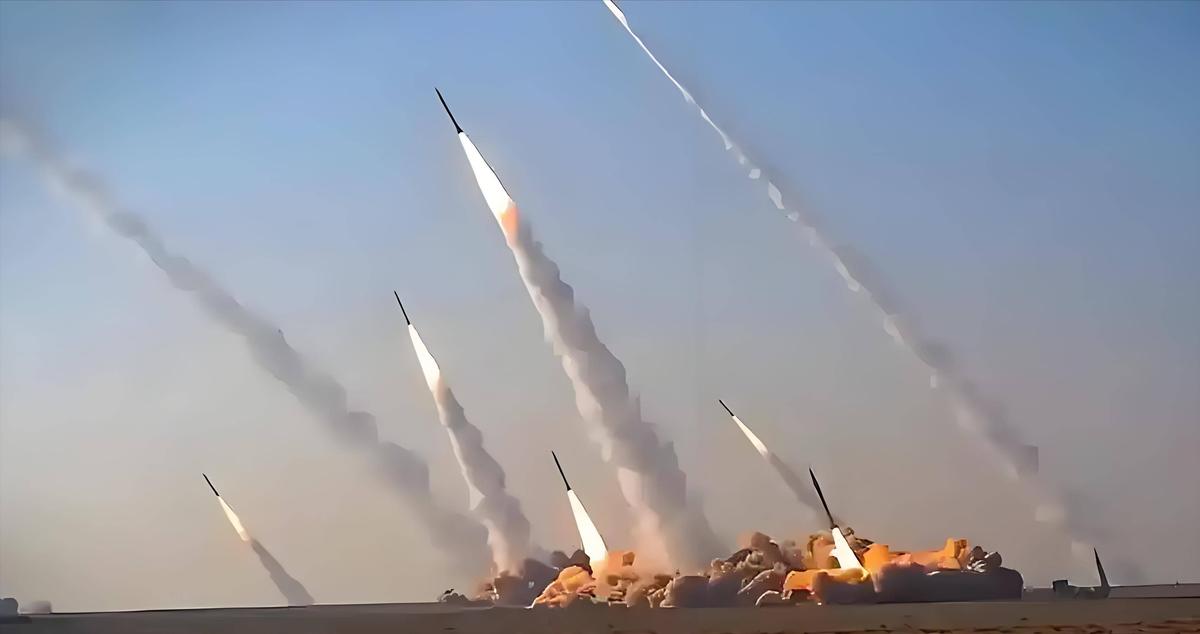 4月23日，美国那边刚把航母战斗群往前挪了挪，伊朗反手就把一份“反击清单”拍在了