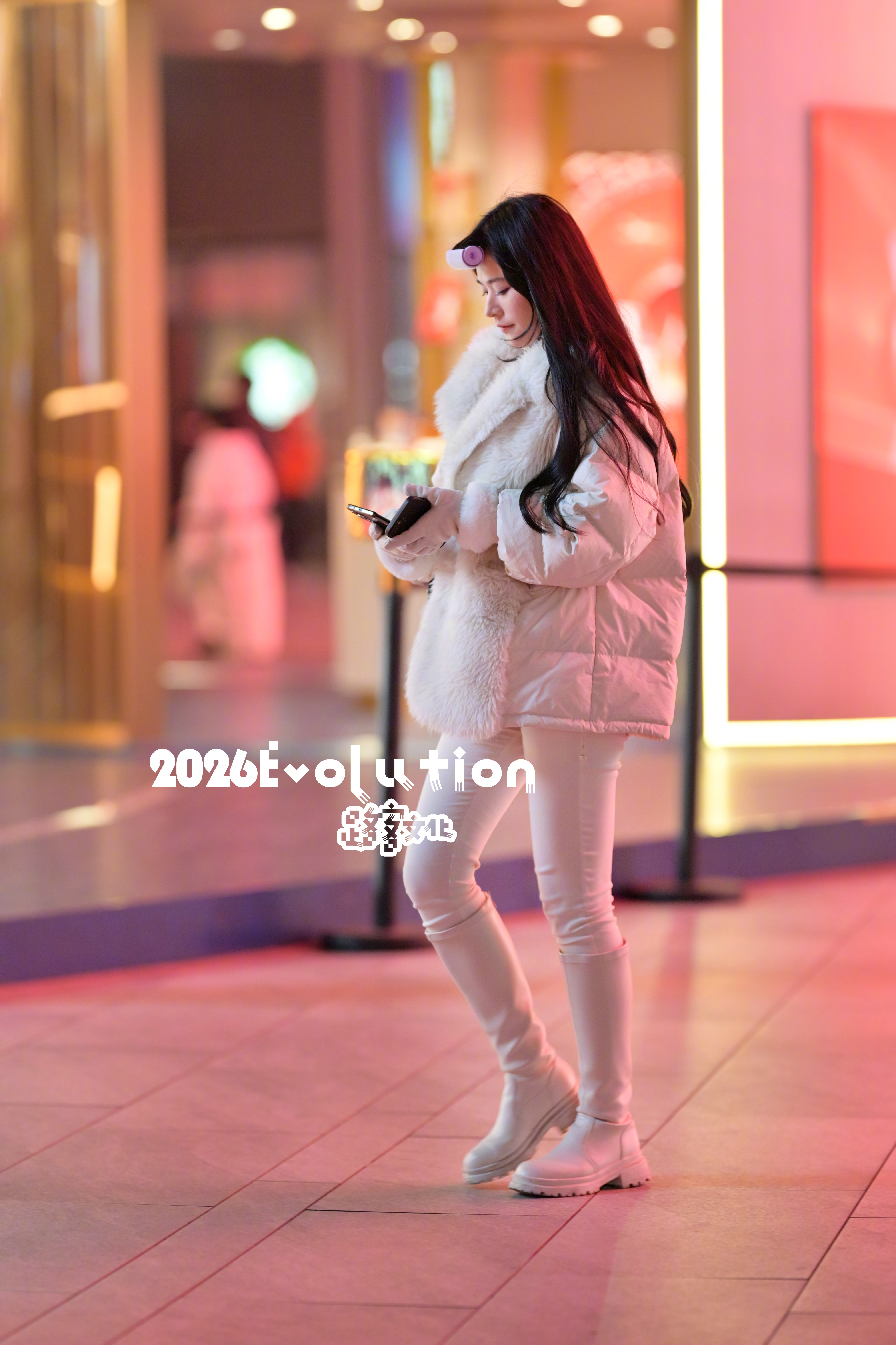 一身白色哦！好看 