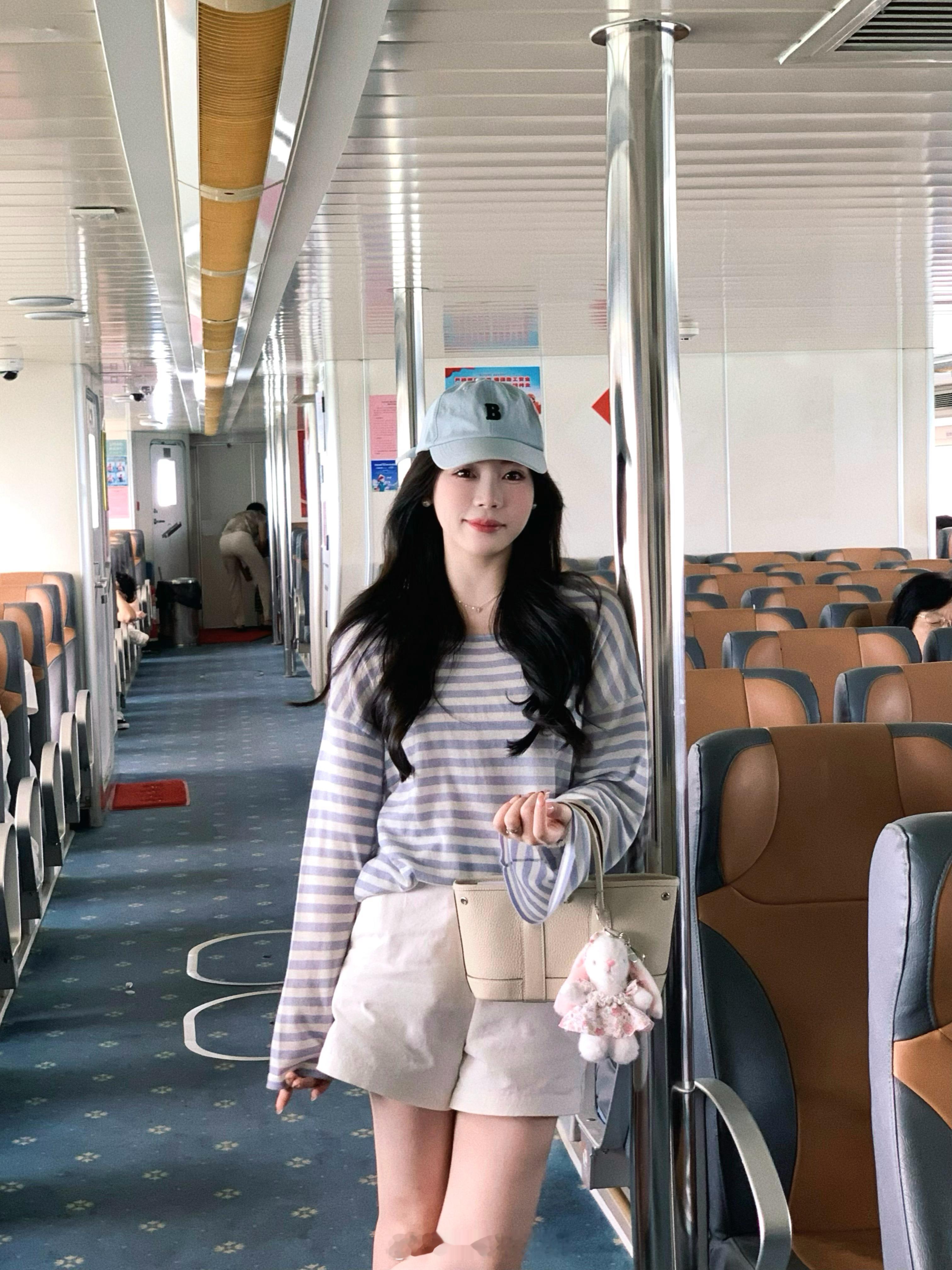 你好👋 中国金门day1的逛吃卡 菲的舒适系美眉！太好吃 太好吃[哇][哇] 