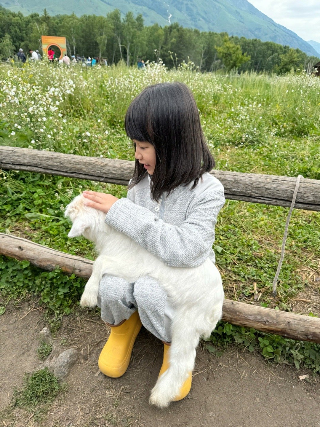 童年很精彩 希望你开心慢慢长大  ​​​
