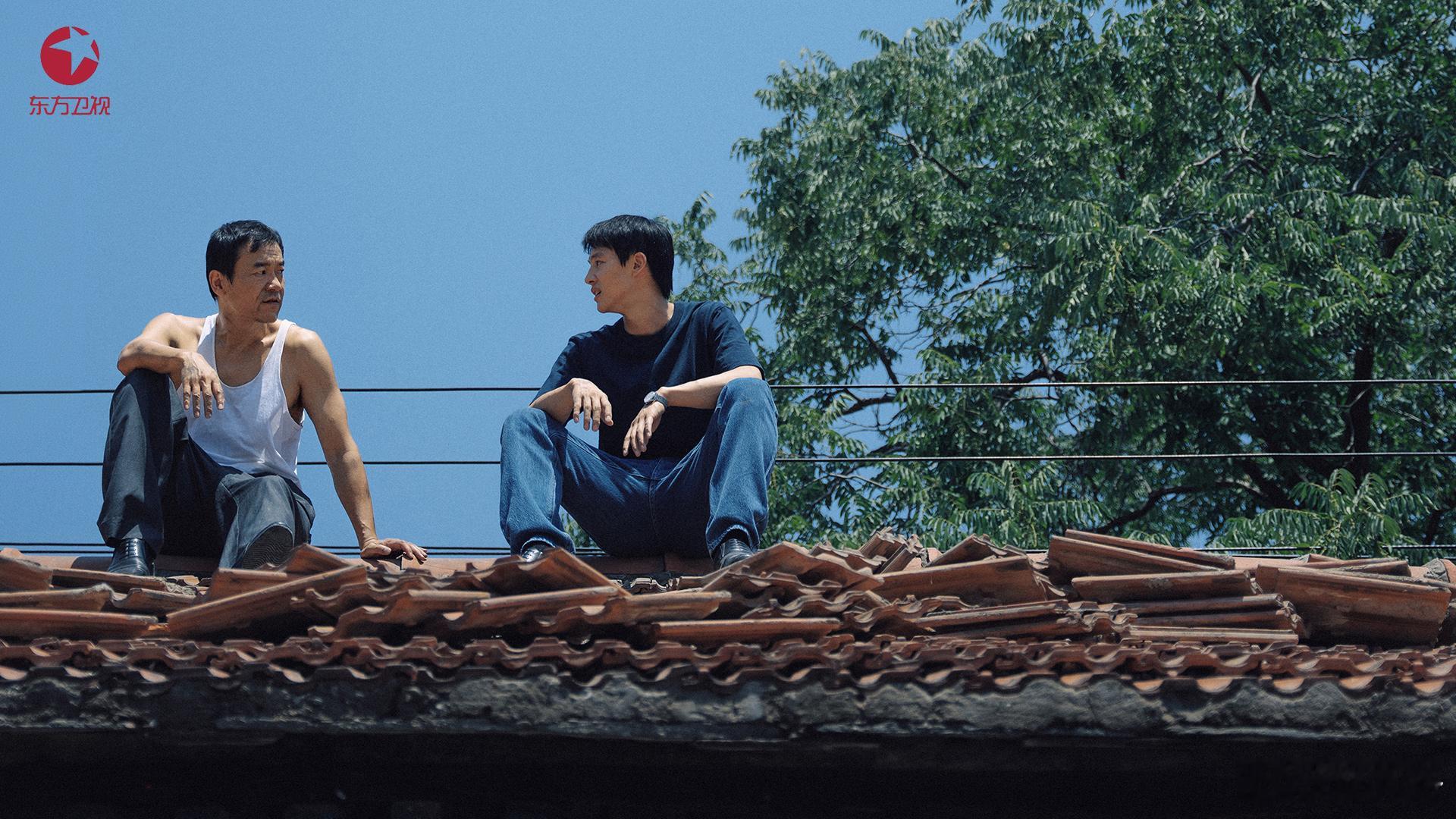 2月5日东方卫视《树影迷宫》开播！案情紧凑到让人屏住呼吸，追凶的每一步都惊心动魄