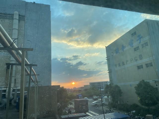 1月12日，我3 000股福日电（ 一把打进， 13.67元的成本，当天收盘 1