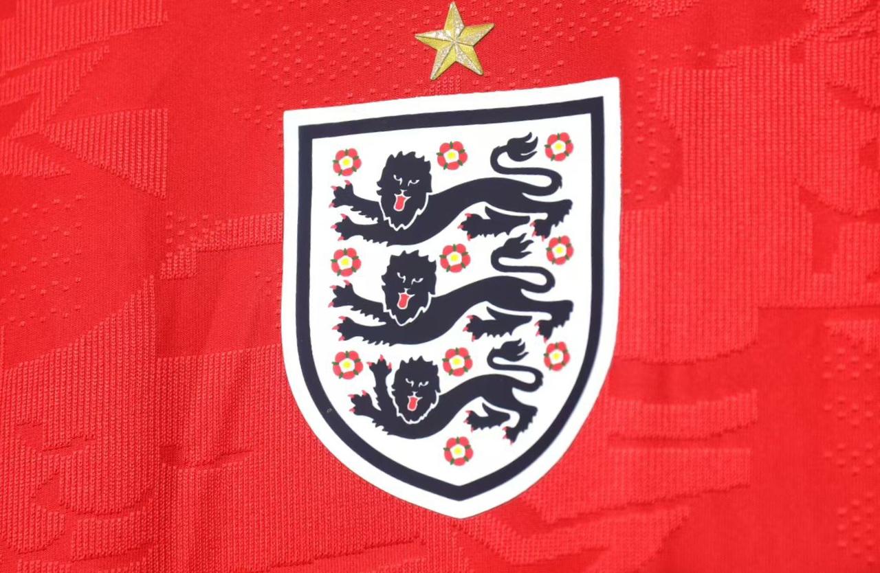 英格兰难过东道主这一关！
英格兰2比1淘汰了刚果金，晋级世界杯16强。不过英格兰
