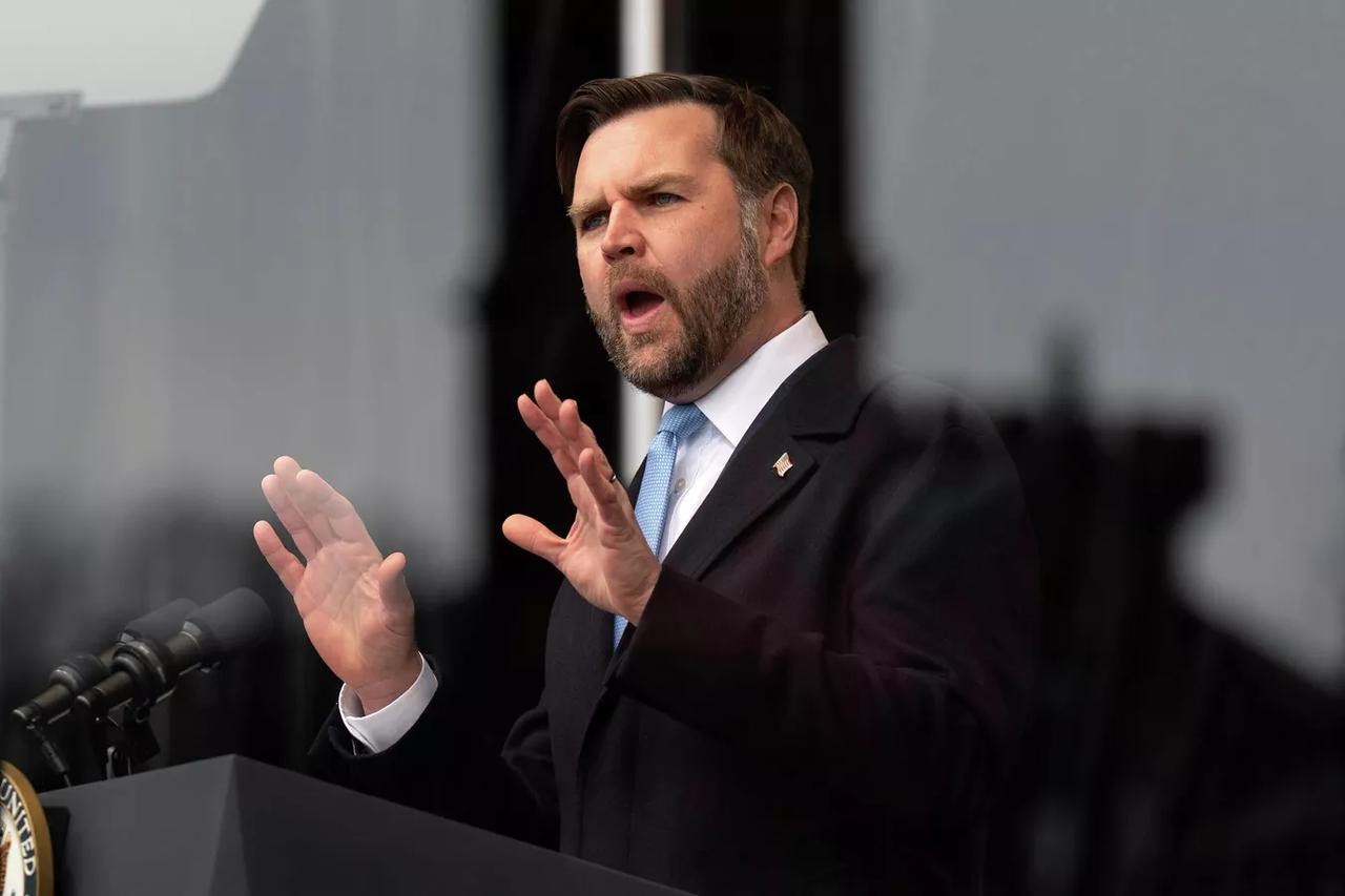 据《政客》（Politico）援引一位曾在唐纳德·特朗普总统政府任职的前官员的话
