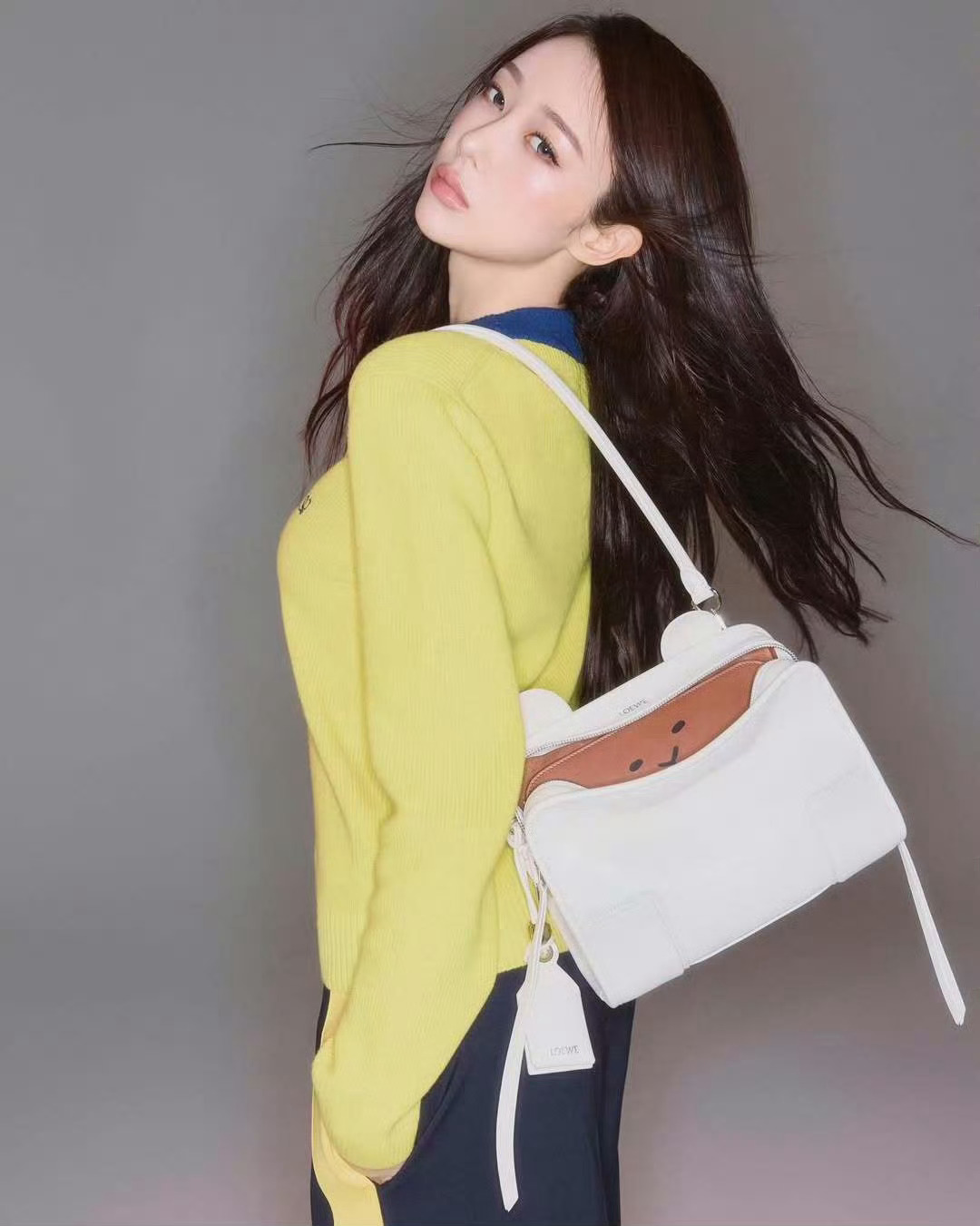 Giselle解锁Dazed Korea电子刊封面，身兼LOEWE180周年全球