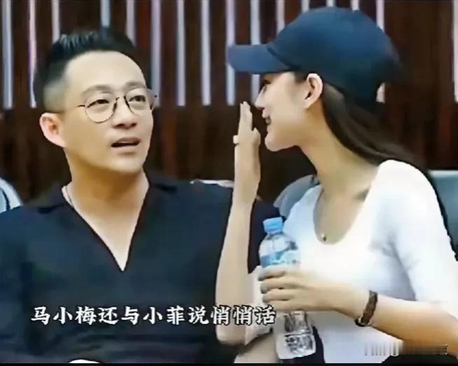 夫妻本是同林鸟，相扶到老才是真，生活岂能尽如意，本该携手渡一生。有福同享，有难同