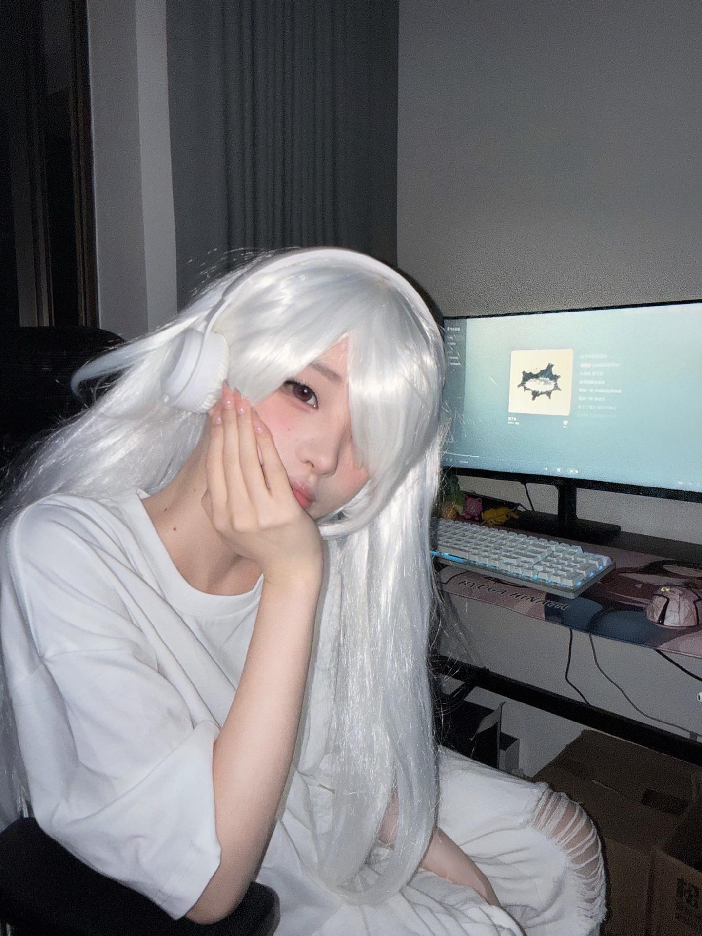 等你下课一起走好吗。