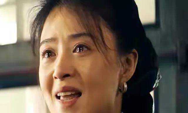 追剧巜归队》，觉得大阔枝太神奇了，她到底是什么身份？小酒馆开得红红火火的，有庞四