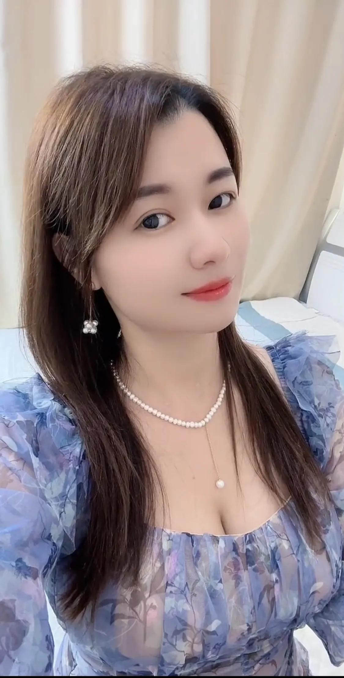 女人，你别以为这个男人靠近你就是喜欢你，或者爱你，可残酷的现实是，他悄悄的把你研