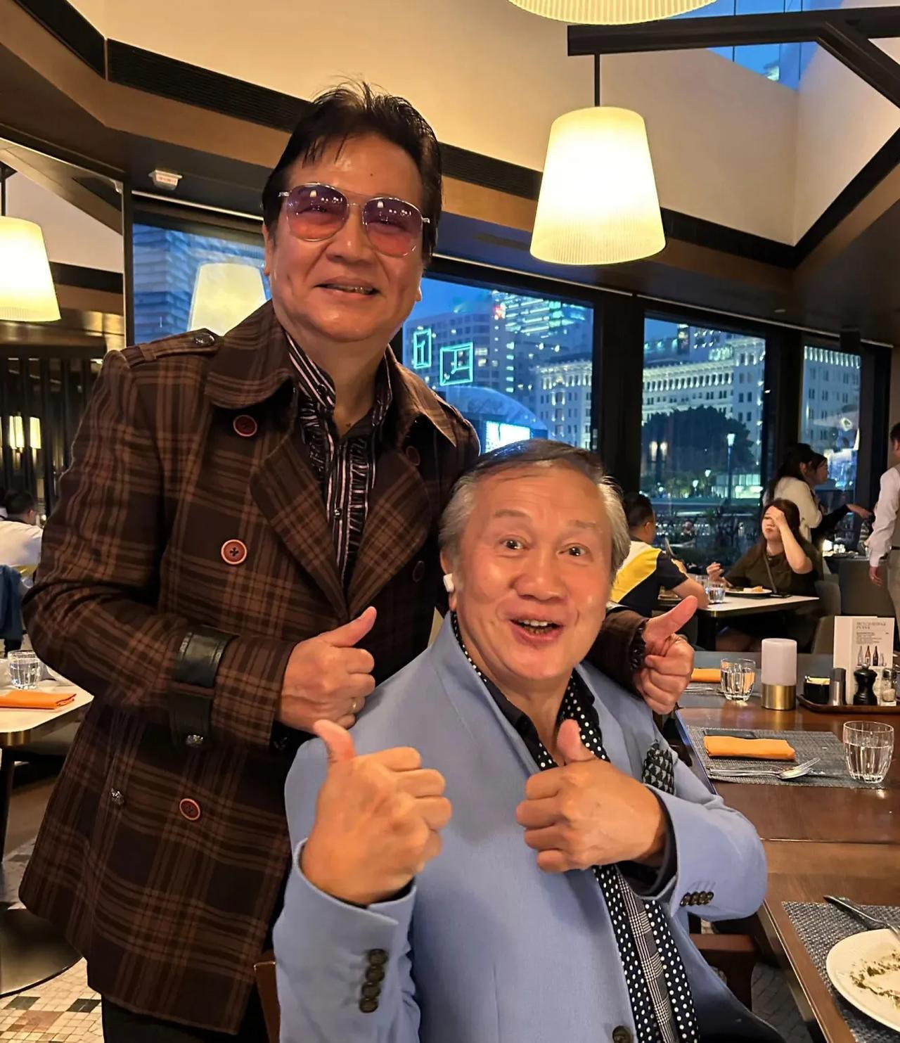郭峰与老同学重聚！对方息影后转行当中医，免费给老人看病有爱心
9月14日，郭峰与