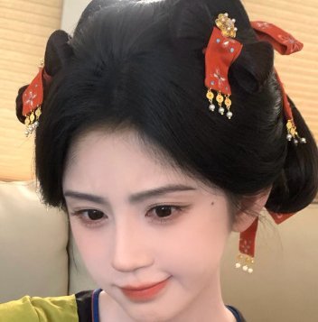 鞠婧祎脸快比粽子小了其实呢，鞠也是小粽子呢 