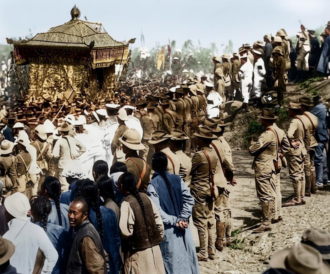 1909年3月12日（清宣统元年）光绪皇帝灵柩从北京奉移至清西陵安葬出殡，也是中