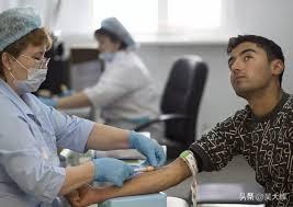 加急体检：俄拟收紧移民管控新规
 
俄罗斯移民管控领域即将迎来重大调整。立法者已