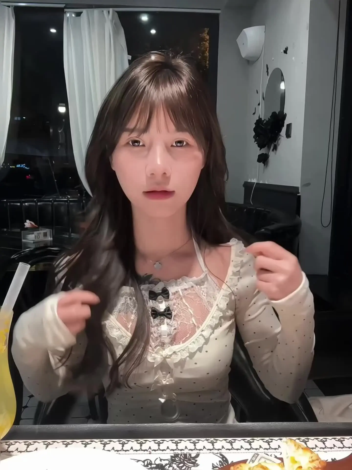 漂亮的女人太多了 我只想被宠着做个幸福的小女孩