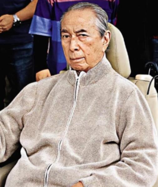 何鸿燊是个谜！2009年，88岁何鸿燊各脏器就已衰竭，但他直到2020年才死亡，