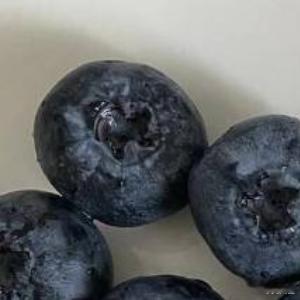 要从喜欢里，得到力量和快乐。而不是，用尽力量和快乐去喜欢。情感树洞情感语录