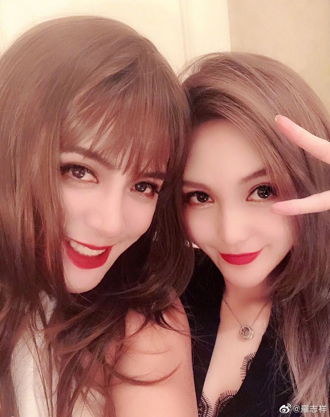 卢庚戌|这张合照能锤他们复合吗？粉丝已经炸了