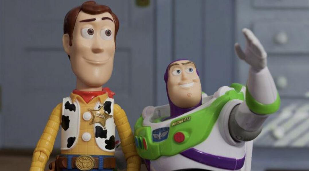 【迪士尼已向 OpenAI 投资10亿美元。 此外，该公司还签署了一项协议，允许