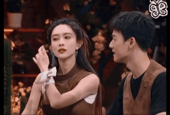 爱与不爱真的好明显！看孟子义的眼，特别是第二张…… 