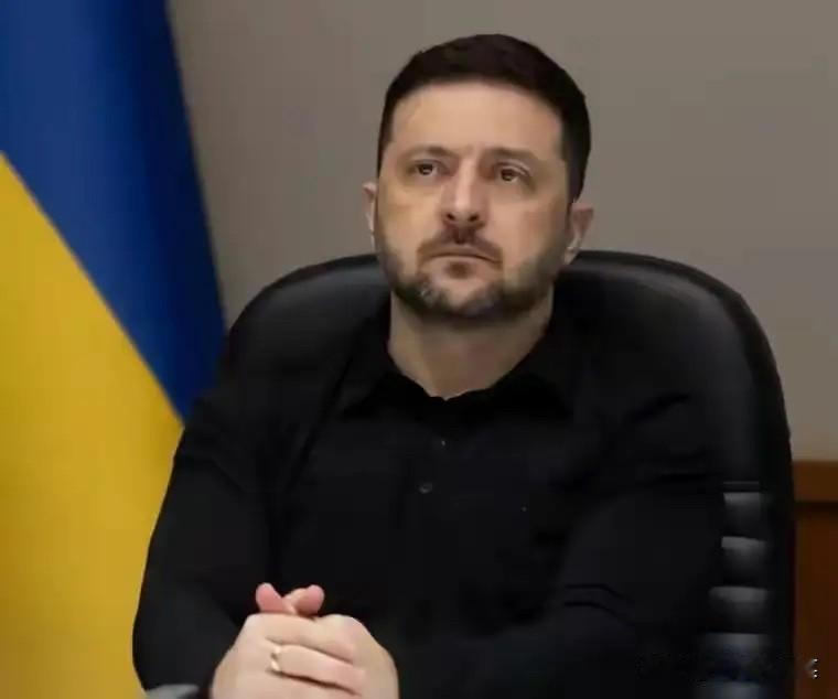 泽连斯基的忧伤

恨之恨离俄罗斯太近，

悔之悔充当了美国的炮灰，

愤之愤英法