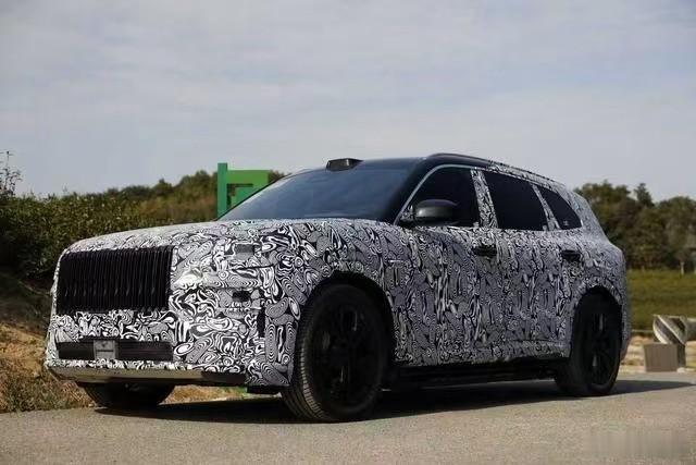 极氪即将推出旗舰运动SUV极氪9S，作为极氪9X的运动版，出自同一超级电混架构。