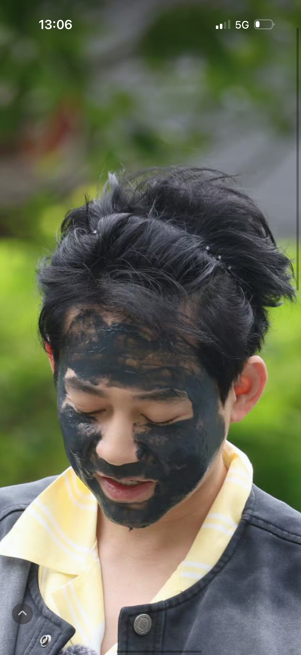 苏醒  头发多的人太懂这种感觉了，不论用什么工具来绑头发总不会服服帖帖，苏醒你怎