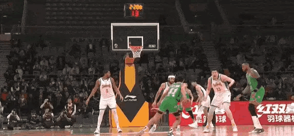 哈维应该是安全了。。。辽宁男篮vs新疆男篮