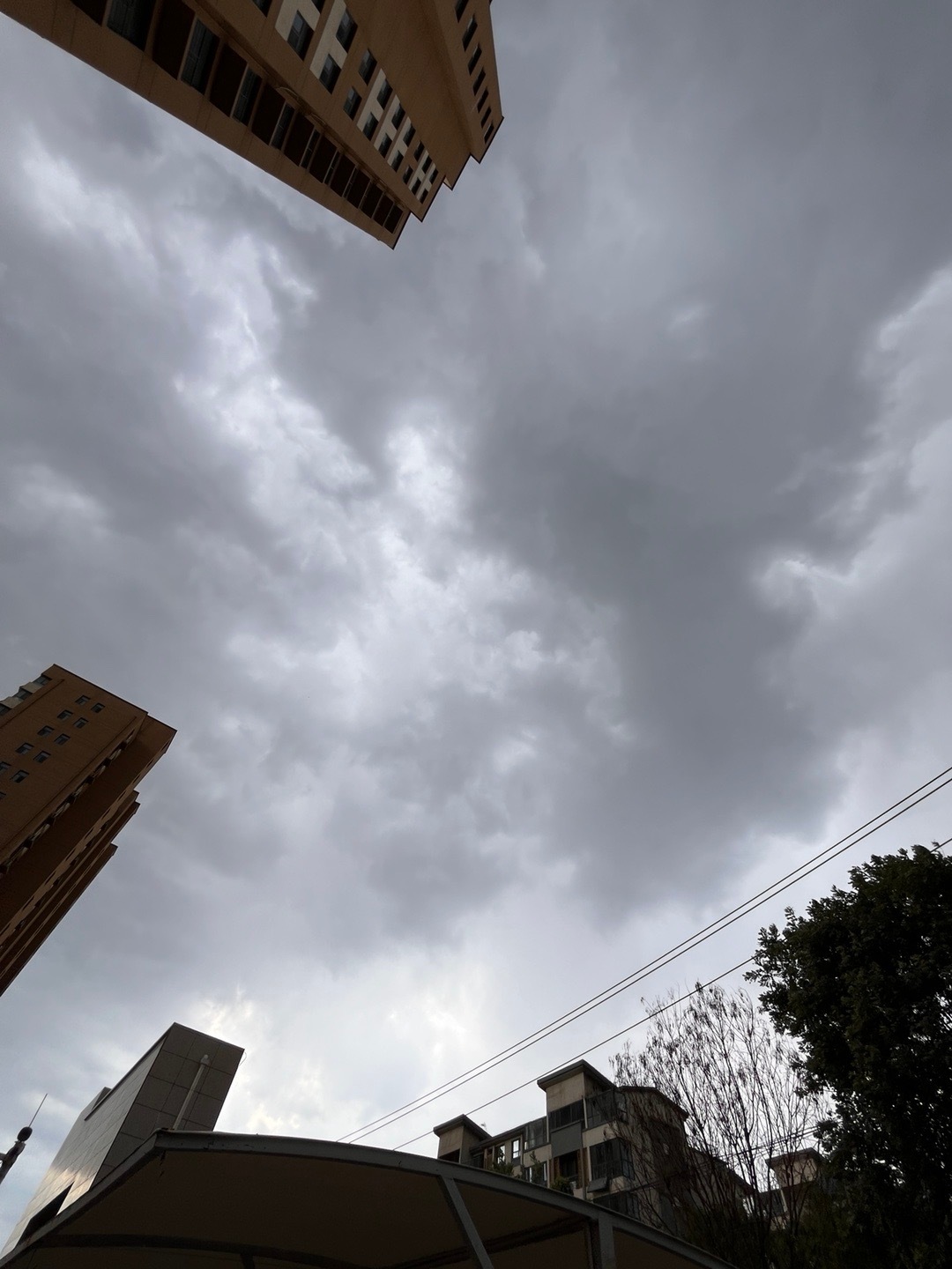 高考下雨是习俗吗