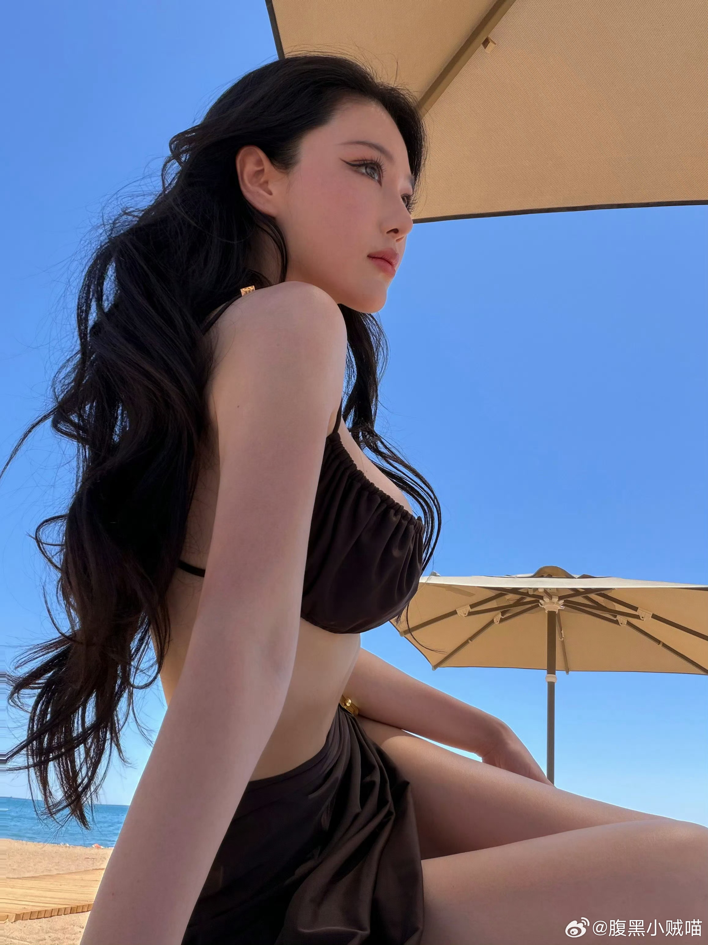 我觉得军 嫂穿这样，多少有点不合适吧张馨予比基尼