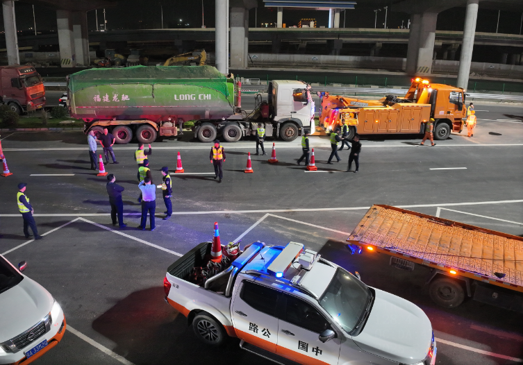 54次整治行动，38人被行拘，深中通道严查违规货车