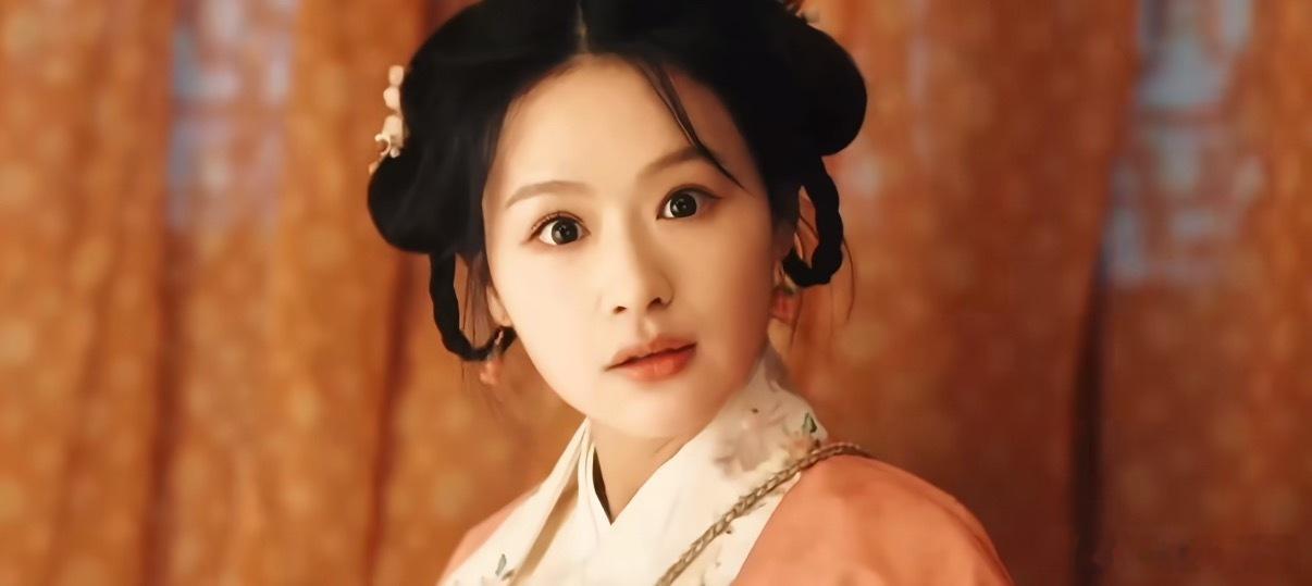 其实余茵在玉茗茶骨里演的真挺好的，至少蛮可爱的 