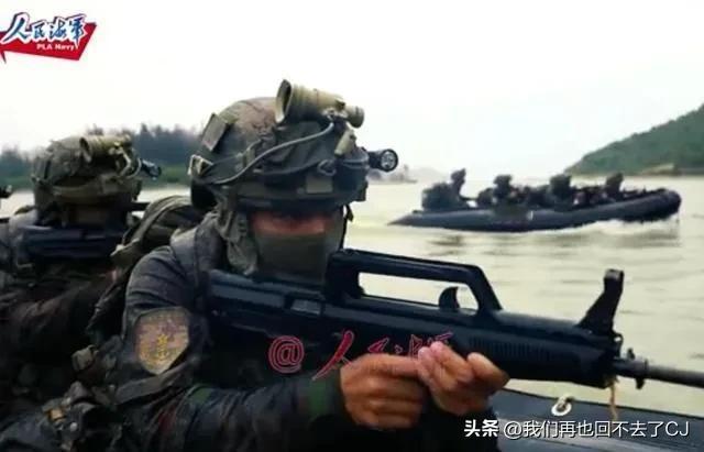 兔子也要搞“四等人”了？
最近有外媒预测，2026/2027年中国海军陆战队将会