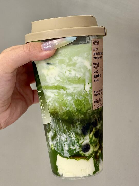 好喝他妈给好喝开门。。。。。