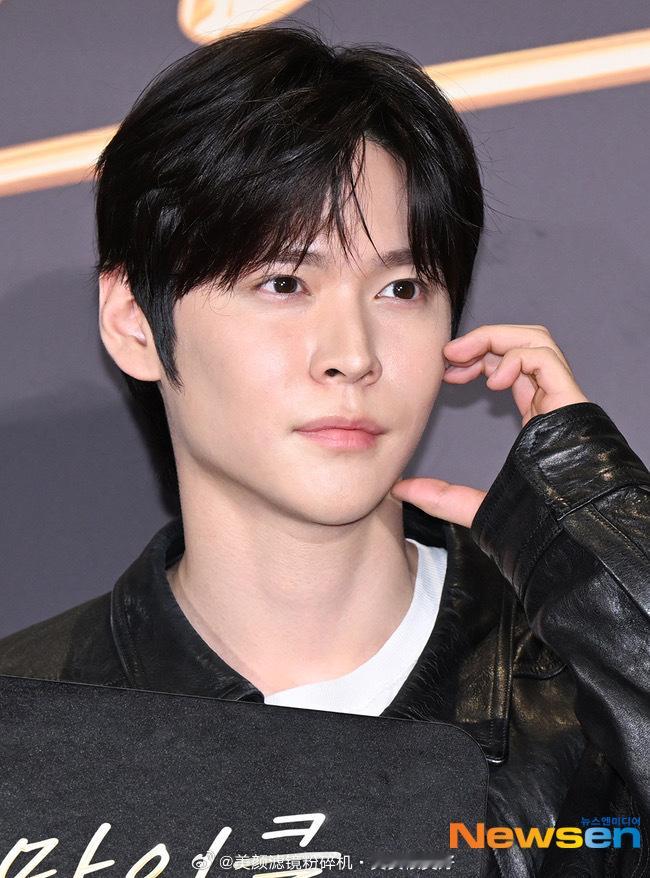 RIIZE宋银硕（EUNSEOK）、朴元彬（WONBIN）、郑成灿、李灿荣（AN