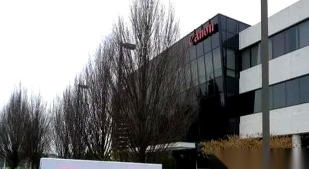 先是三星，后来是耐克阿迪，现在，连开了24年的佳能珠海工厂，也把生产线搬去了越南