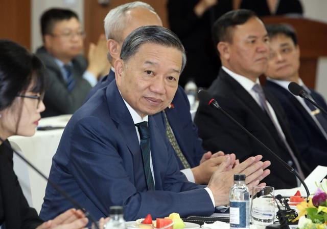 苏林访华不走寻常路：先坐高铁去雄安，这步棋藏着越南未来的风向

4月14日，苏林