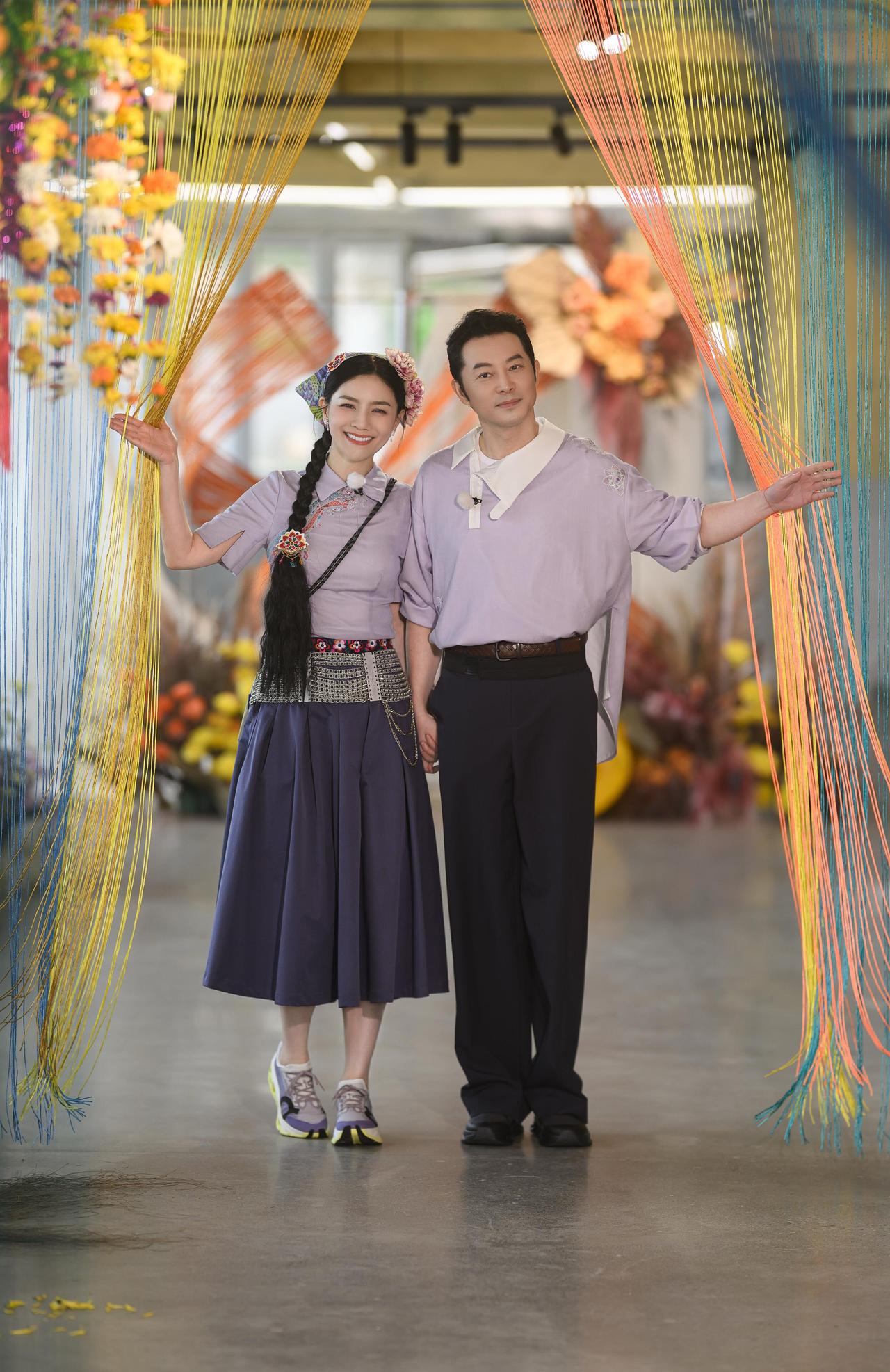 沙溢×胡可：结婚15年，主打一个“互怼式恩爱、零默契但离不开”，日常全是又搞笑又