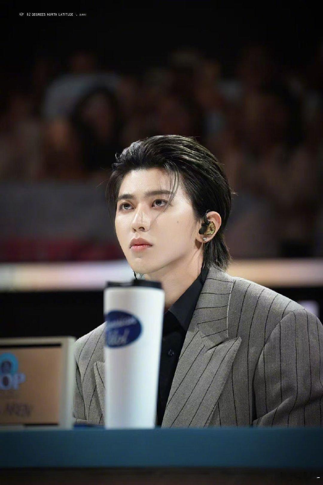 蔡徐坤PD纯元的杀伤力 顶流人气+纯元实力双炸场！印尼直播平台被挤崩，舞台上的C