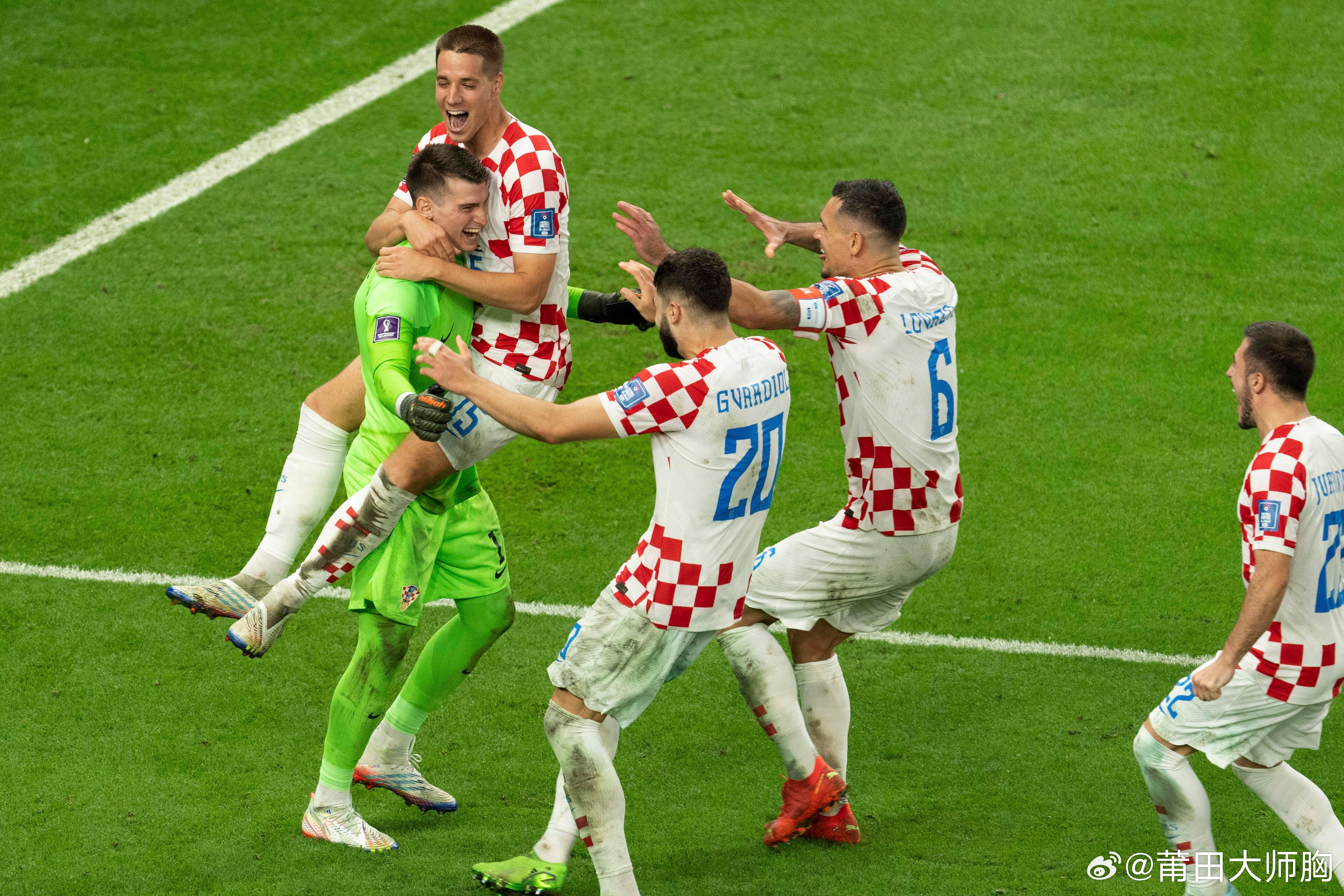 🇭🇷克罗地亚vs加纳🇬🇭克罗地亚目前1胜1负积3分。此役唯有取胜，才能将