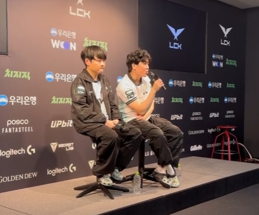 DK监督评价Kanavi：他是位非常优秀的选手，我觉得他打得很好