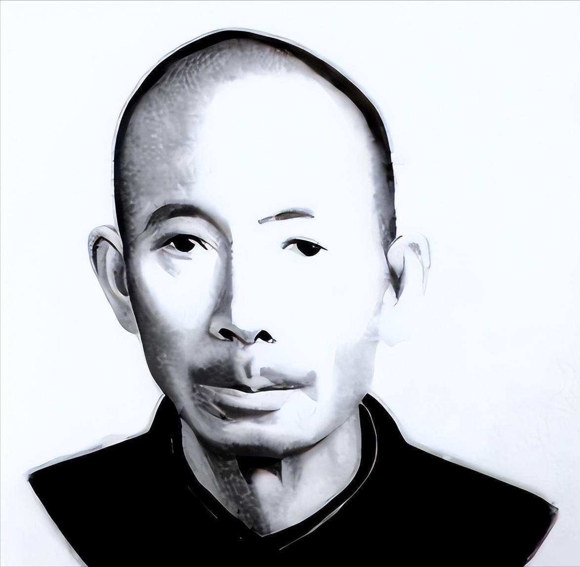 1976年，一位老人在北京军事博物馆参观时，他趁附近没人就想摸一下文物，工作人员