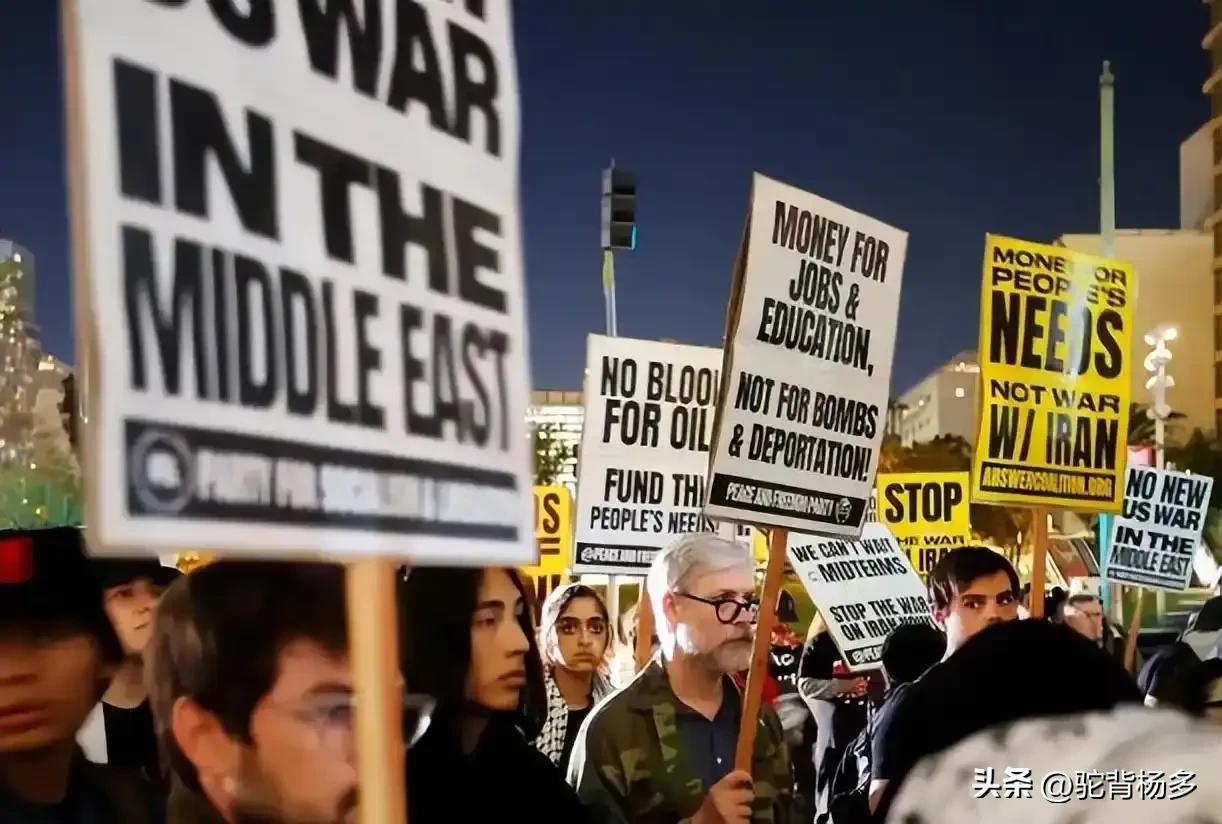 晒图笔记大赛3月7日，美国多地爆发反战游行，洛杉矶、华盛顿、纽约、旧金山等城市有