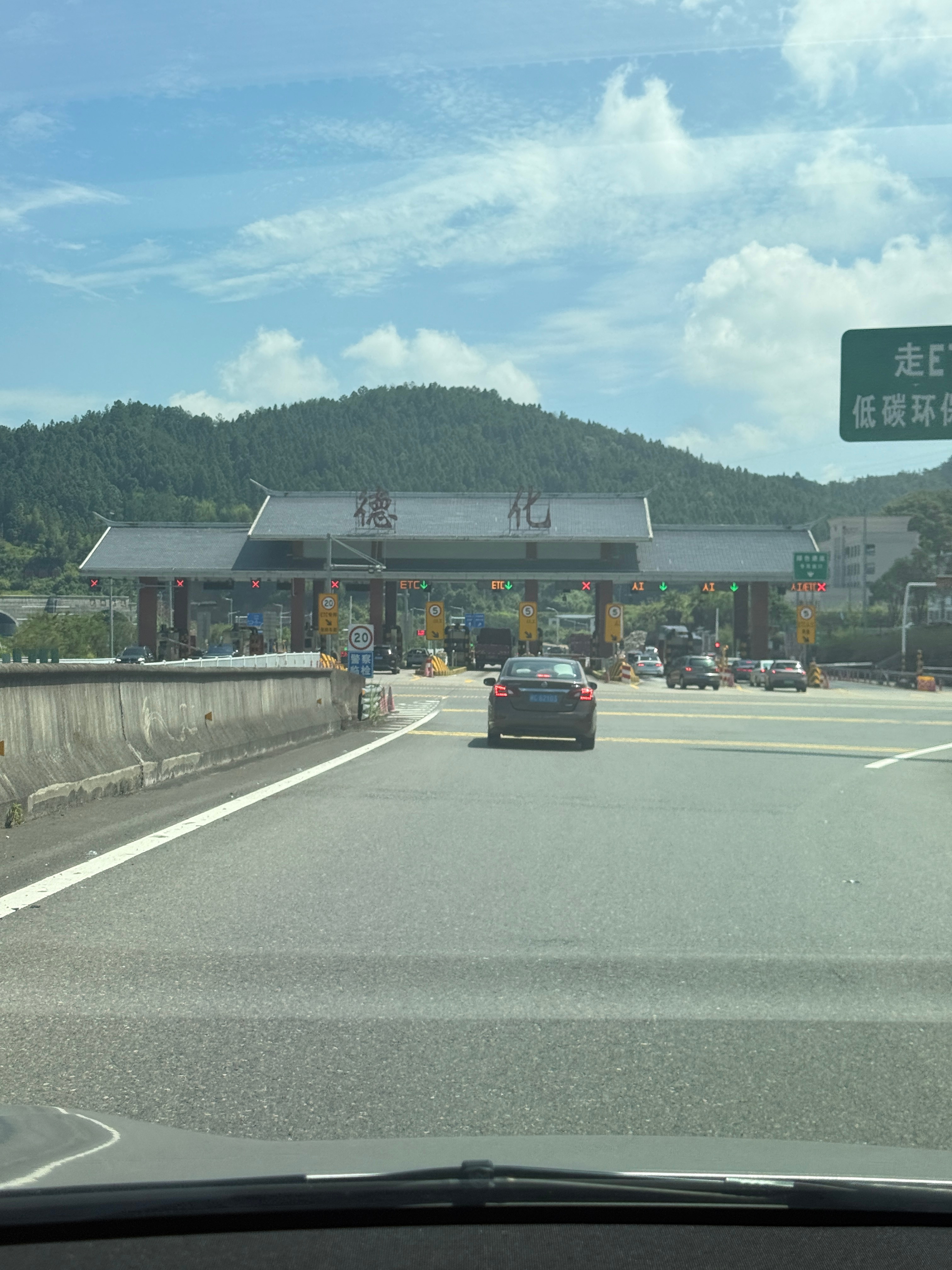 人间值得处人间值得那一隅 抓住夏天的尾巴，再来玩一趟水吧[赢牛奶] 德化石龙溪漂