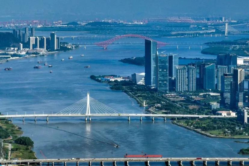 【南沙再获重磅利好！要学习借鉴海南自由贸易港】广州两会上，南沙再获多项重磅利好。