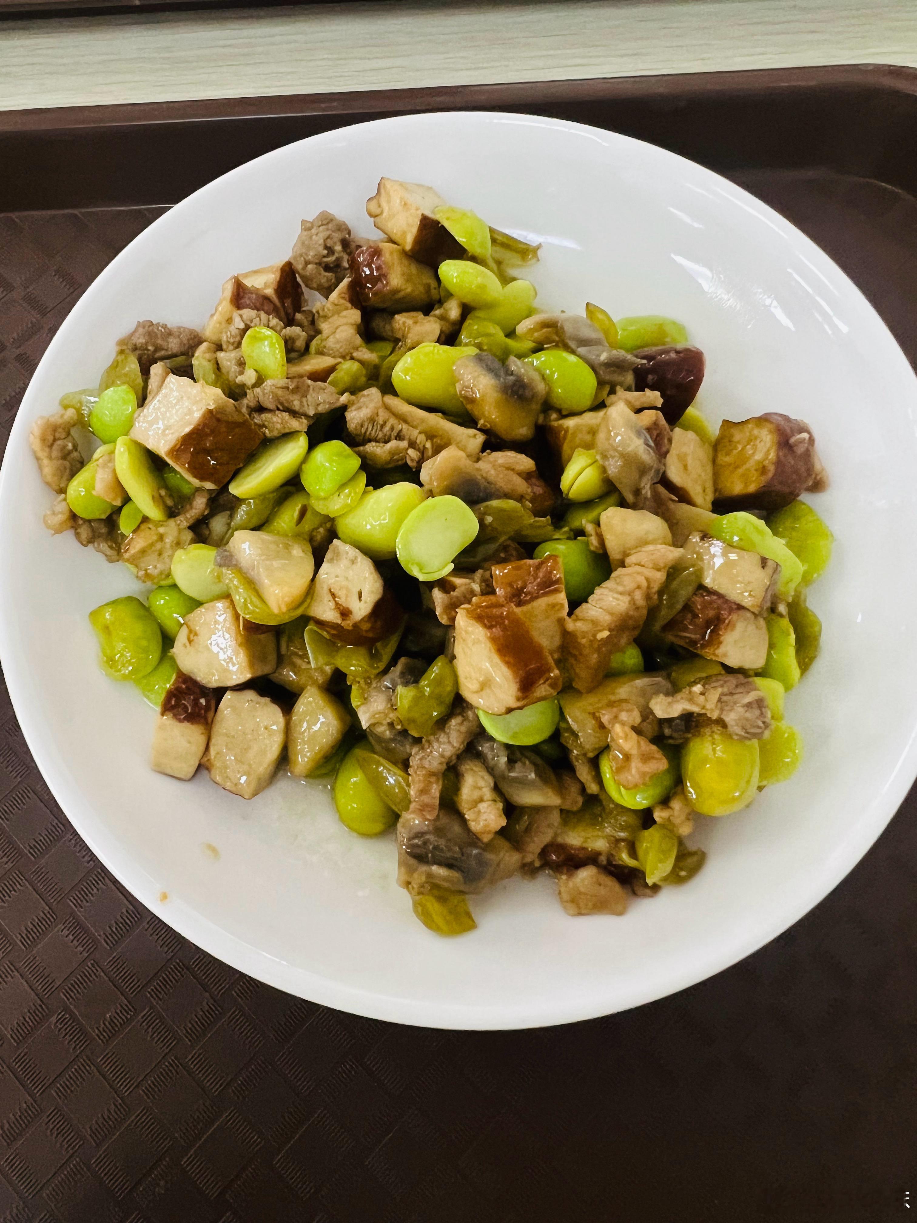 伙食咋样哈哈 