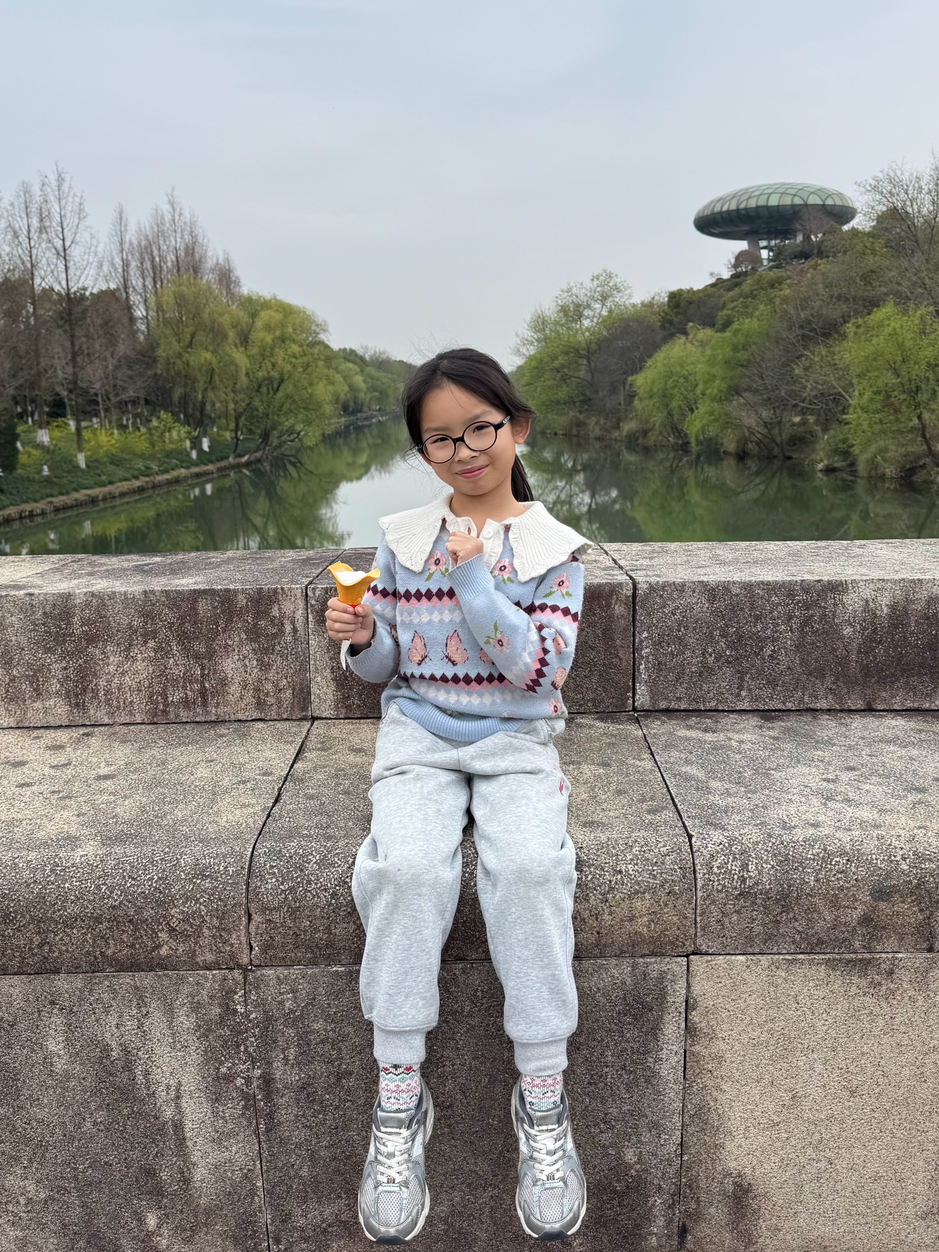 前天在浙大上课的时候课上提到孤独症这个话题我也聊了几句课后有一位在七院儿童科实习